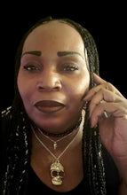 Load image into Gallery viewer, Skull Glam Necklace