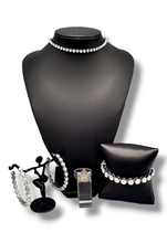 Load image into Gallery viewer, "Starlight Radiance" Black Jewelry Set
