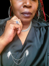 Load image into Gallery viewer, Angel Wings Brooch