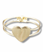 Load image into Gallery viewer, Heart Me Necklace and Bracelet Set