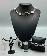 Load image into Gallery viewer, Fiercely 5th Avenue November 2020 Fashion Fix Set