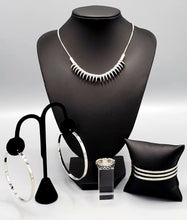 Load image into Gallery viewer, Pacific Plate Silver Custom Set