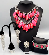 Load image into Gallery viewer, "Sassy Twist" Pink Jewelry set