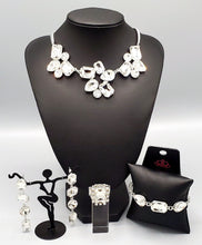 Load image into Gallery viewer, Sunset Sightings March 2021 Fashion Fix