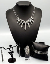 Load image into Gallery viewer, Magnificent Musings May 2021 Fashion Fix Set