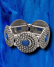Load image into Gallery viewer, Prismatic Prowl Blue Bracelet