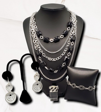 Load image into Gallery viewer, Standout Strands Black Jewelry Set