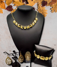 Load image into Gallery viewer, Radiance Squared Brass Custom Set