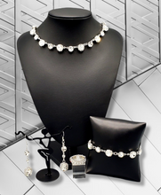 Load image into Gallery viewer, Fiercely 5th Avenue February 2022 Fashion Fix Set