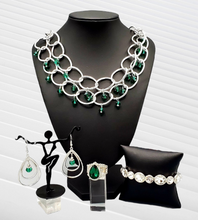 Load image into Gallery viewer, Yacht Tour Green Custom Set