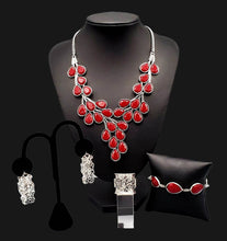 Load image into Gallery viewer, Glimpses of Malibu December 2020 Fashion Fix Set