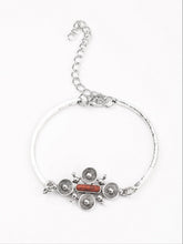 Load image into Gallery viewer, Mesa Flower Brown Bracelet
