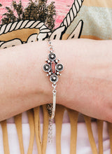 Load image into Gallery viewer, Mesa Flower Brown Bracelet