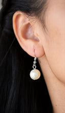 Load image into Gallery viewer, Soon To Be Mrs. White Pearl Custom Set