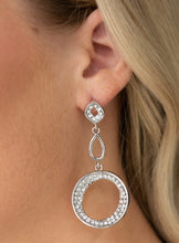 Load image into Gallery viewer, 5th Avenue Romance Red and Silver Custom Set