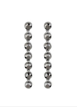 Load image into Gallery viewer, Chroma Drama Black and Silver Custom Set