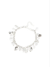 Load image into Gallery viewer, Downstage Dazzle Silver and Bling Custom Set