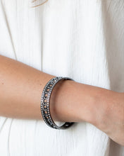 Load image into Gallery viewer, Make The World Sparkle Black Custom Set