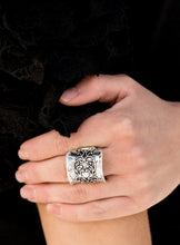 Load image into Gallery viewer, Glimpses of Malibu December 2020 Fashion Fix Set