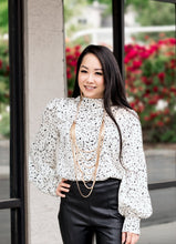 Load image into Gallery viewer, "Diva Glow" Necklace and Earrings