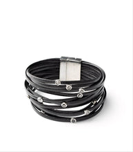 Load image into Gallery viewer, Magnificent Musings December 2020 Fashion Fix Set