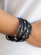 Load image into Gallery viewer, Magnificent Musings December 2020 Fashion Fix Set