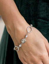 Load image into Gallery viewer, Fiercely 5th Avenue November 2020 Fashion Fix Set