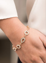 Load image into Gallery viewer, Fiercely 5th Avenue April 2021 Fashion Fix Set