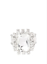 Load image into Gallery viewer, Sunset Sightings March 2021 Fashion Fix