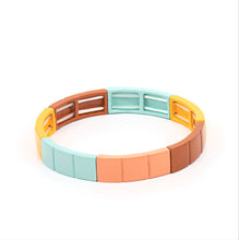 Load image into Gallery viewer, Sunset Sightings April 2021 Fashion Fix