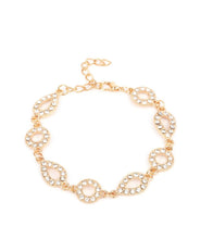 Load image into Gallery viewer, Fiercely 5th Avenue April 2021 Fashion Fix Set