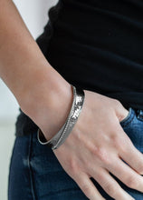 Load image into Gallery viewer, Modern Minimalist Gunmetal Mini Custom Set