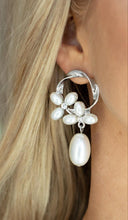 Load image into Gallery viewer, Revolving Refinement White Pearl Custom Set