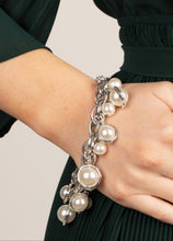 Load image into Gallery viewer, Revolving Refinement White Pearl Custom Set