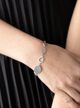 Load image into Gallery viewer, "Working OVAL-time" Jewelry Set