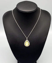 Load image into Gallery viewer, Duchess Decorum Yellow Necklace and Earrings