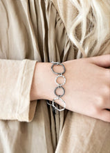 Load image into Gallery viewer, Circus Show Black and Silver Custom Set