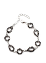 Load image into Gallery viewer, Standout Strands Black Jewelry Set