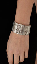 Load image into Gallery viewer, Walk The Plank Jewelry Set