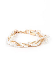 Load image into Gallery viewer, "Royal Reminiscence" Jewelry Set