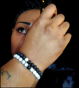 Opposites Attract Black and White Stretchy Bracelet (Set of 2)
