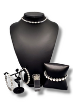 Load image into Gallery viewer, &quot;Starlight Radiance&quot; Black Jewelry Set
