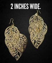 Load image into Gallery viewer, &quot;Breeze Through the Trees&quot; Earrings
