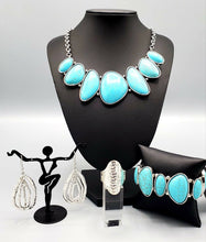 Load image into Gallery viewer, &quot;Simply Santa Fe&quot; Jewelry Set
