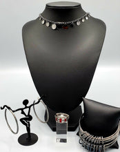 Load image into Gallery viewer, Minimal Magic Shiny Black Choker Custom Set
