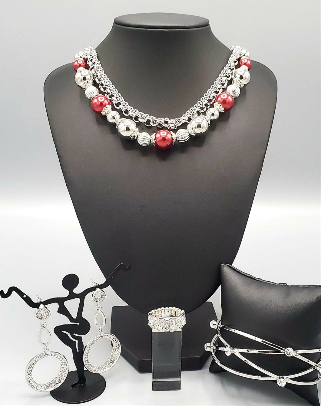 5th Avenue Romance Red and Silver Custom Set