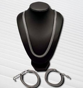 "Extra Extraordinary" Black Unisex Jewelry Set