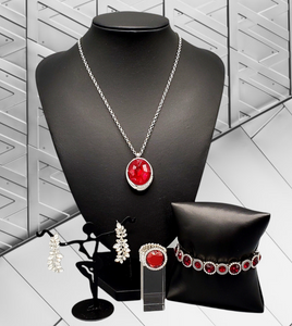 "Fashion Finale" Red Jewelry Set