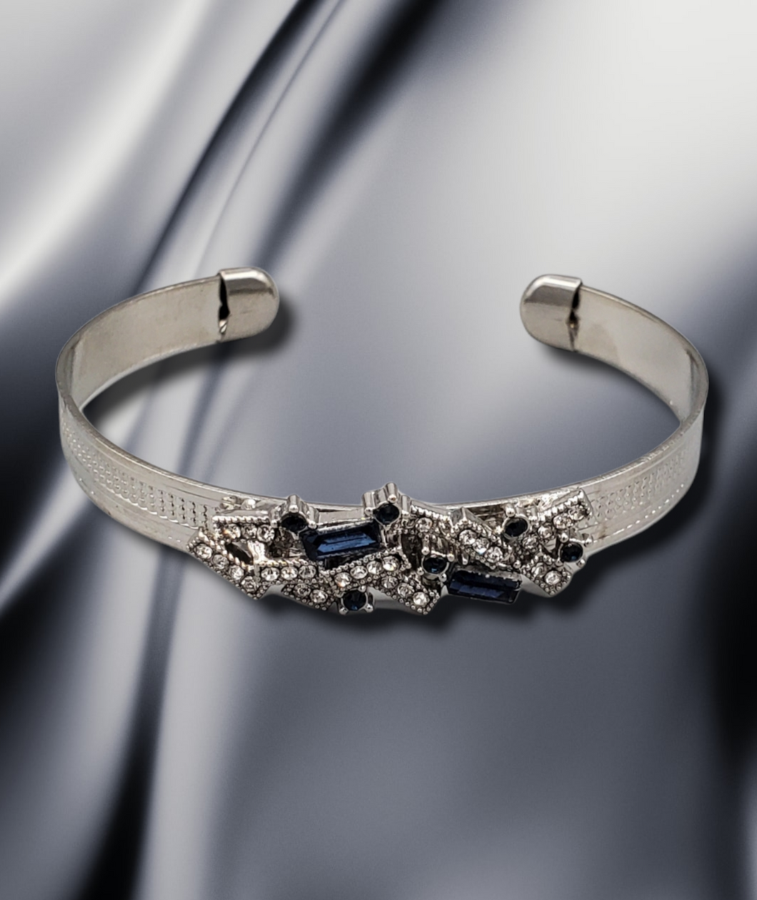 A Chic Clique Blue Bracelet