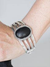 Load image into Gallery viewer, Sandstone Solstice Black and Silver Custom Set
